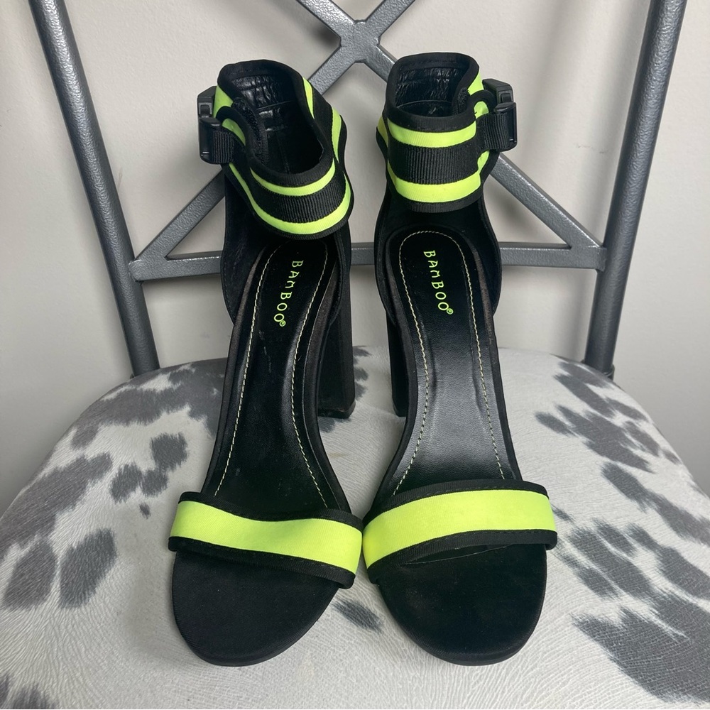 Bamboo Chunky Heel Sandal, Size 7.5
